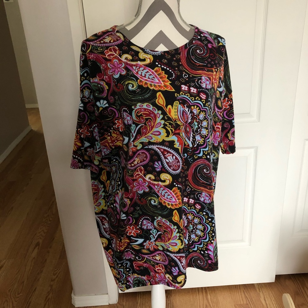 LuLaRoe Asymmetrical Paisley Print Top